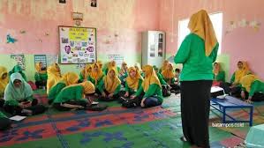 Persiapan Pendidikan yang Dibutuhkan untuk Menjadi Pembawa Acara Sukses